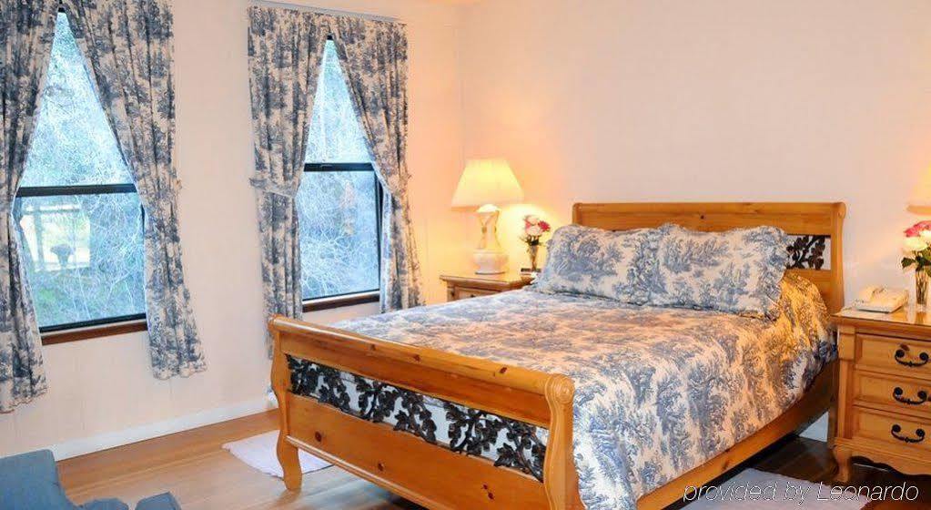 Vichy Springs Resort Юкая Екстериор снимка