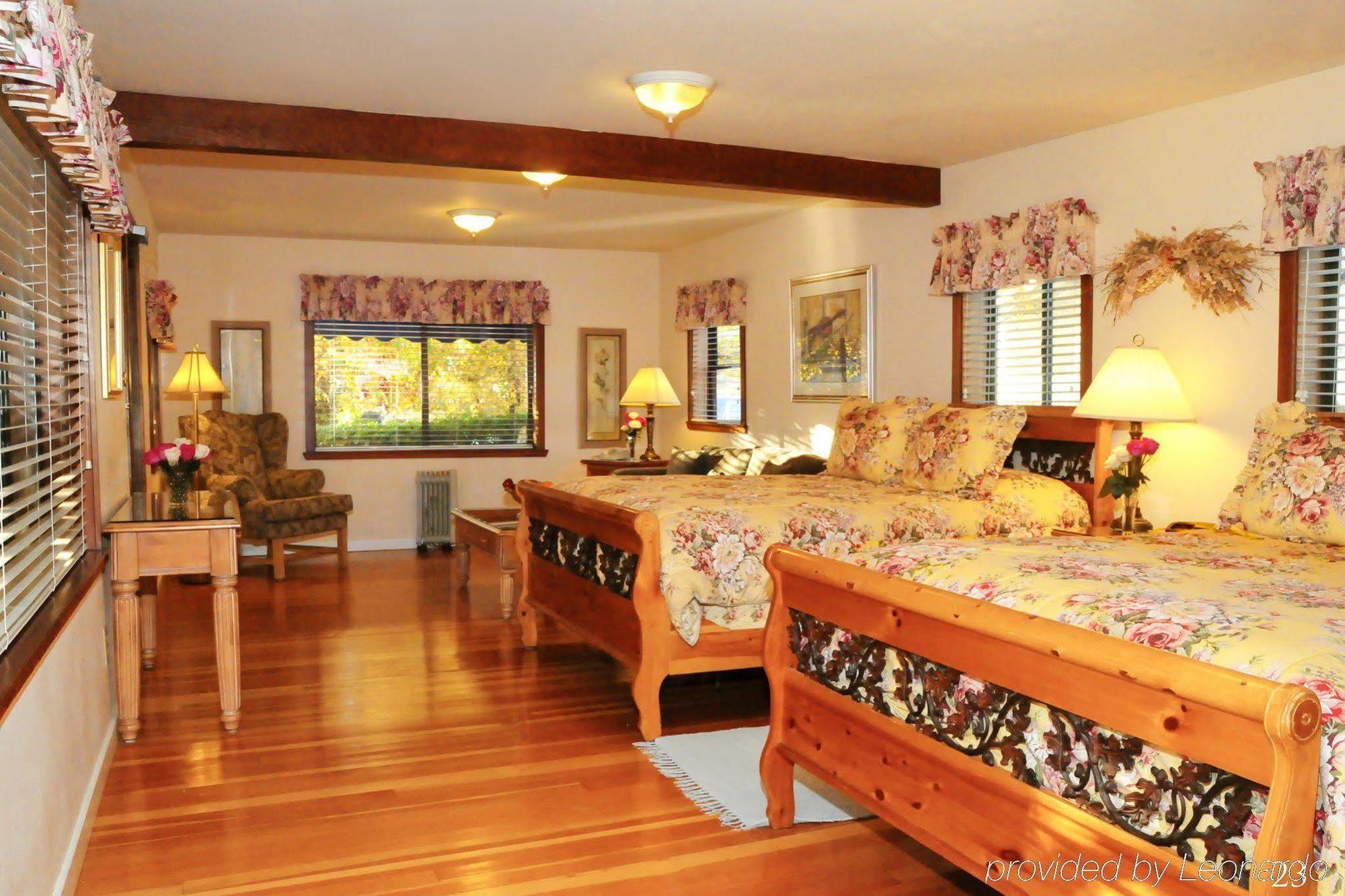 Vichy Springs Resort Юкая Екстериор снимка