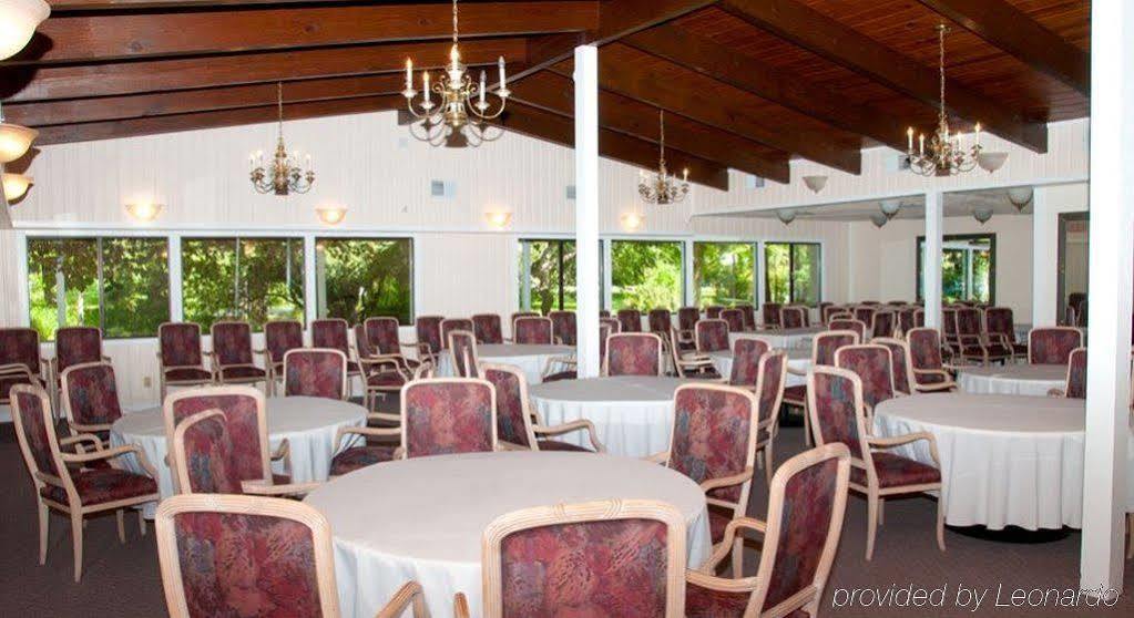 Vichy Springs Resort Юкая Екстериор снимка